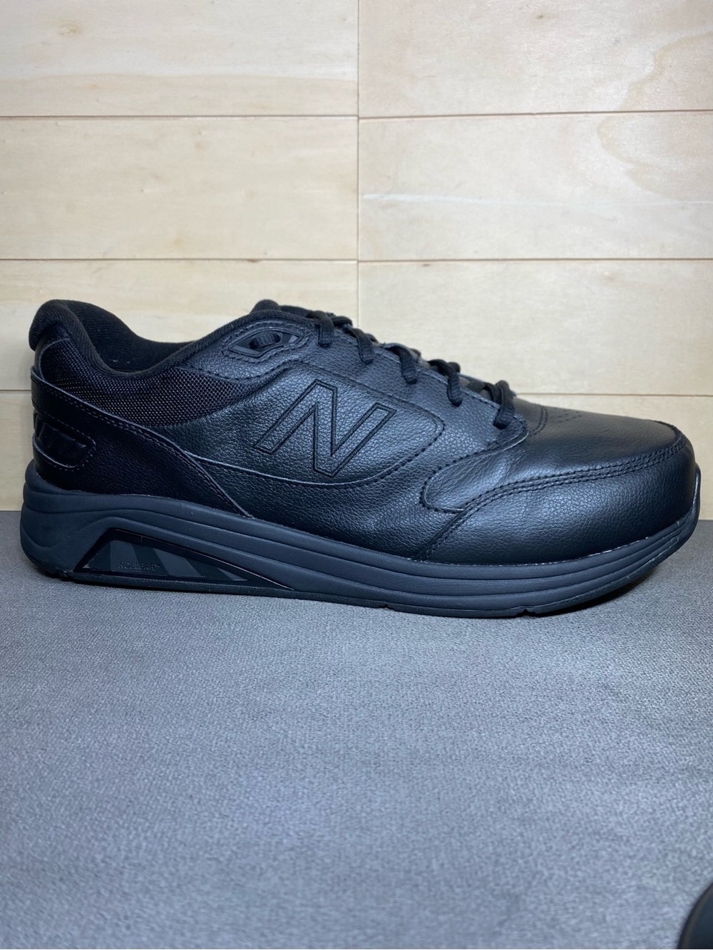 New Balance 928 v3 Black Leather Men's Size 11 Walking Shoes 4E Extra Wide